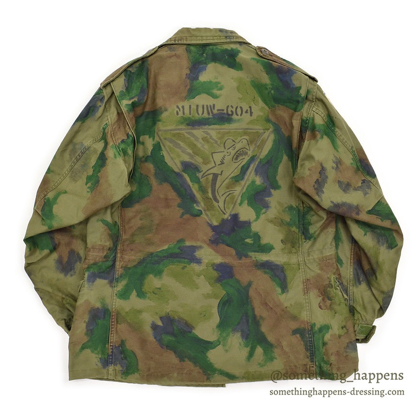 1970's M-65 U.S.N. MIUW-604 HAND PAINTED CAMO FIELD JACKET WITH LINER ... M-R