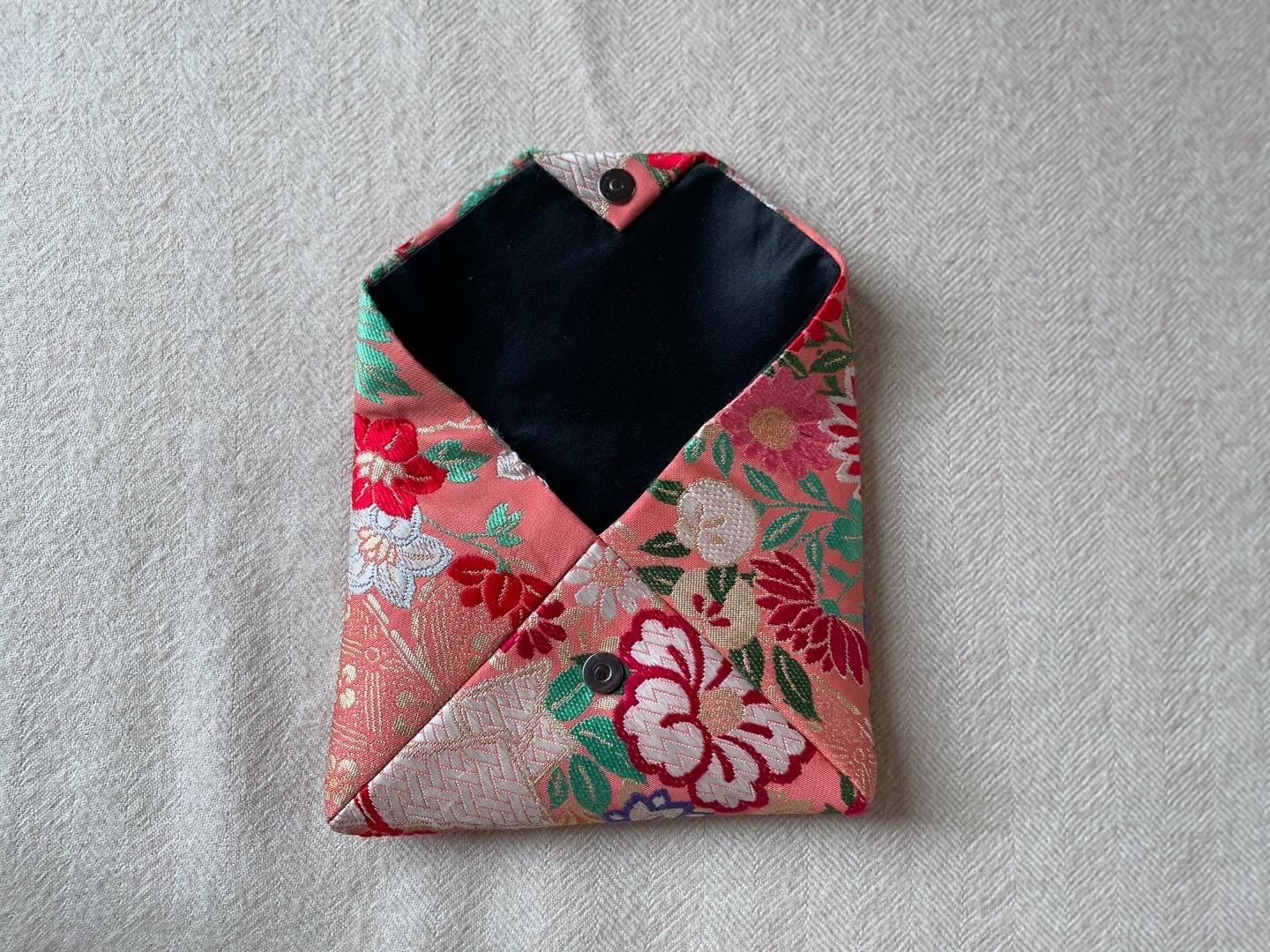 数寄屋袋／SUKI（中）アンティーク着物（帯）