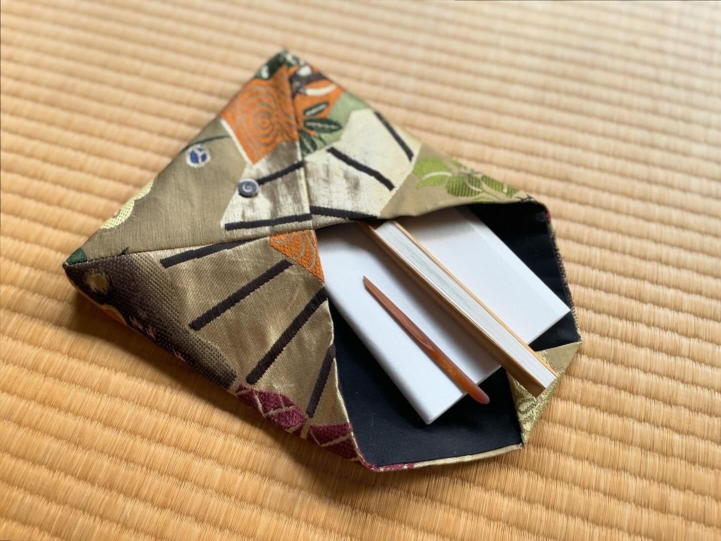 数寄屋袋／SUKI（中）アンティーク着物（帯）