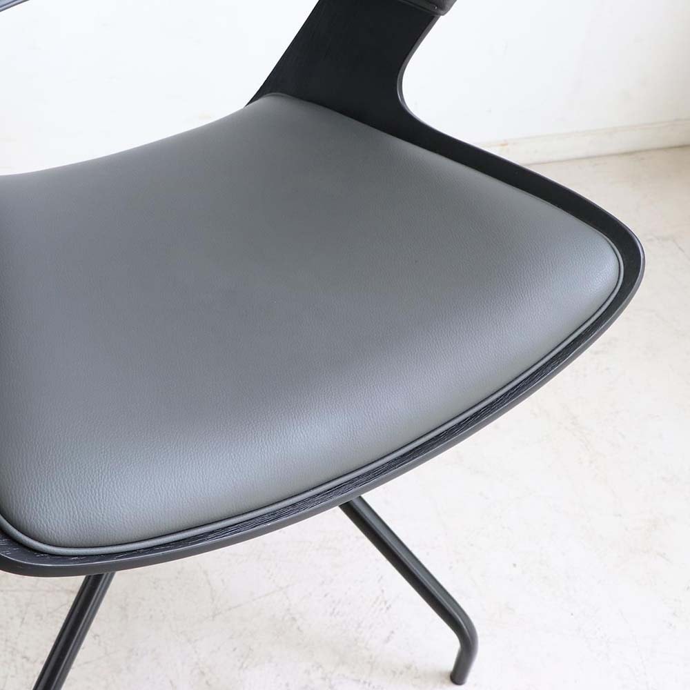 東馬 tohma TM ルシア ラウンドチェア ブラック 54676770