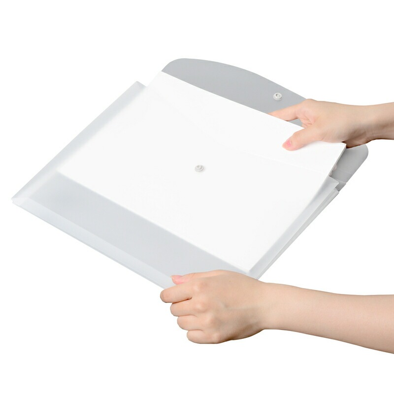 プラス(PLUS)ホルダー ポケット付エンベロープ マチ付 ヨコ型 クリアー