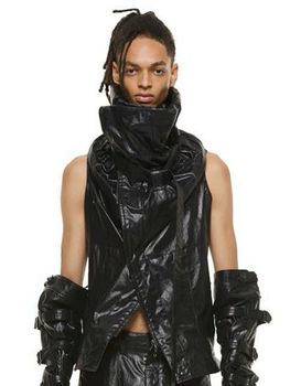 JULIUS����ꥦ��/LAMINATED CLOTH VEST2/BLACK