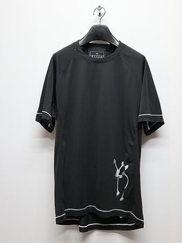 Y-3���磻���꡼/M GFX RUN SS TEE/BLACK
