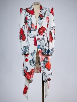 (ͽ���ʡ�4��5������ͽ��/THE ONENESS�������ͥ�/THEONENESS-FLORA Power Shoulder Flare Jacket/White