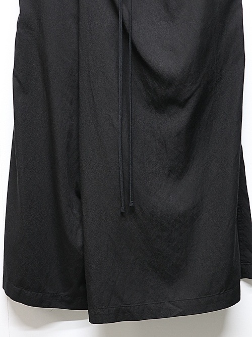 JULIUSꥦ/RAYON/COTTON CLOTH TROUSERS19/BLACK