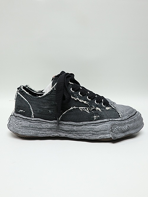Maison MIHARA YASUHIRO��PETERSON23/original sole ripping and overdyeing canvas Low-Top sneaker/BLK/BLK