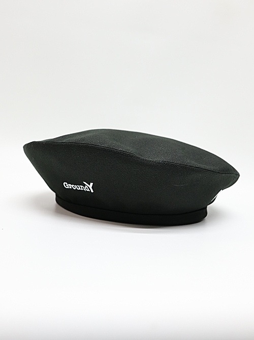 Ground Y�����饦��ɥ磻/NEWERA COTTON BERET GY LOGO BLK WHT/BLACK.