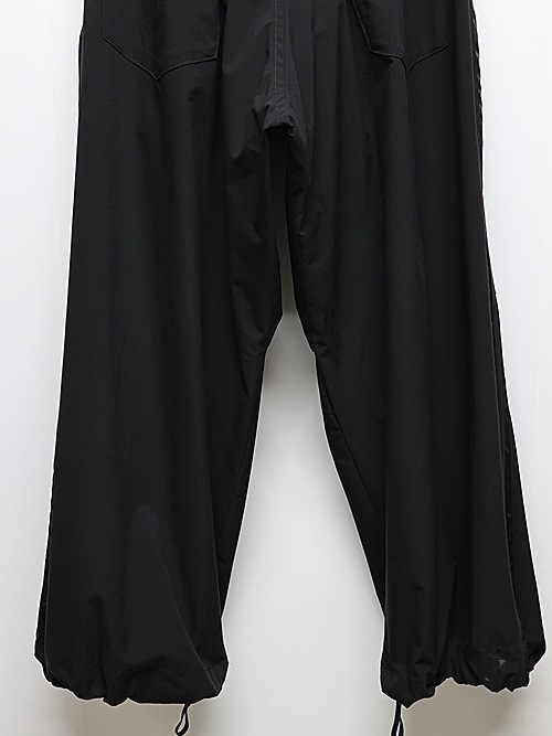 �㴰���THE ONENESS�������ͥ�/Sustinable Tuffeta Line Loose Pants/Black&BlackLINE