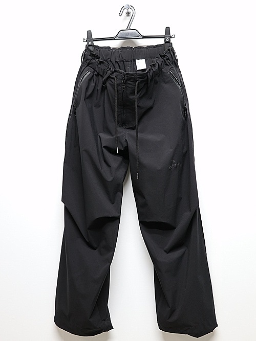 �㴰���THE ONENESS�������ͥ�/Sustinable Tuffeta Line Loose Pants/Black&BlackLINE