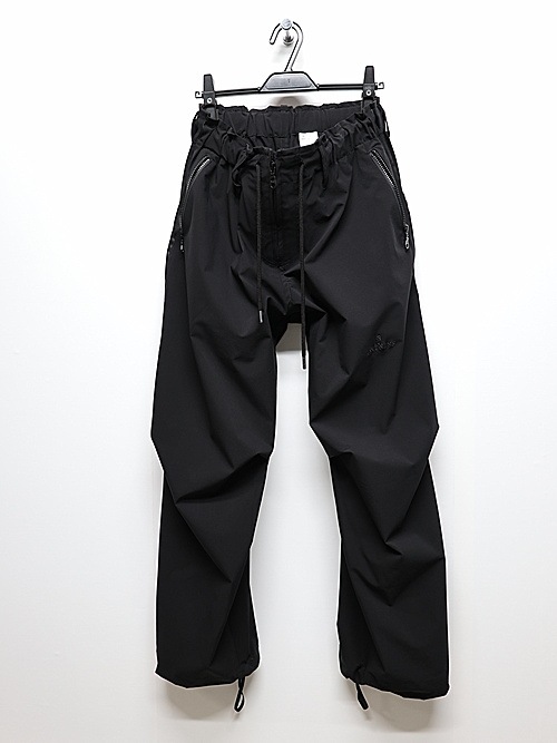 �㴰���THE ONENESS�������ͥ�/Sustinable Tuffeta Line Loose Pants/Black&BlackLINE
