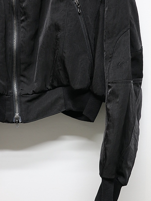 �㴰���JULIUS����ꥦ��/NYLON TWILL BLOUSON2/BLACK