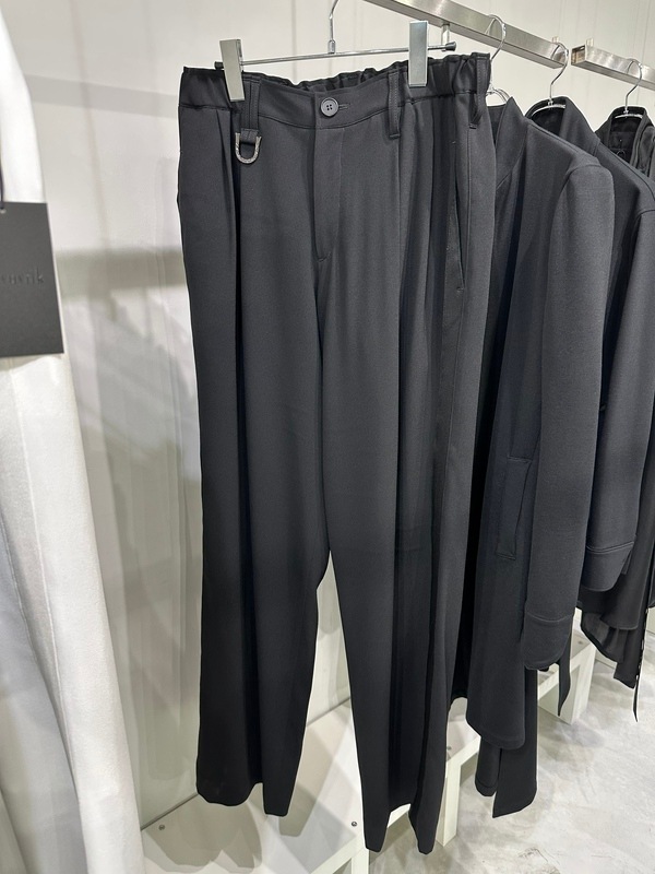 (ͽ���ʡ�8������9������ͽ��/kiryuyrik������奦����奦/Back Satin Wide Slacks/Black
