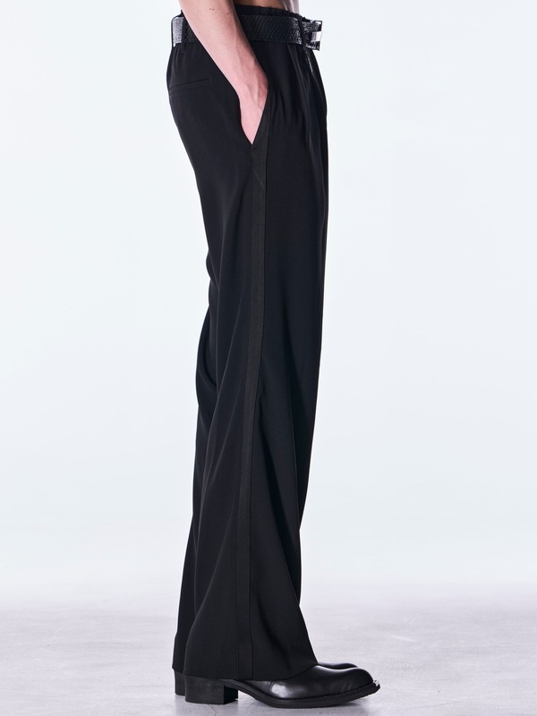 (ͽ���ʡ�8������9������ͽ��/kiryuyrik������奦����奦/Back Satin Wide Slacks/Black