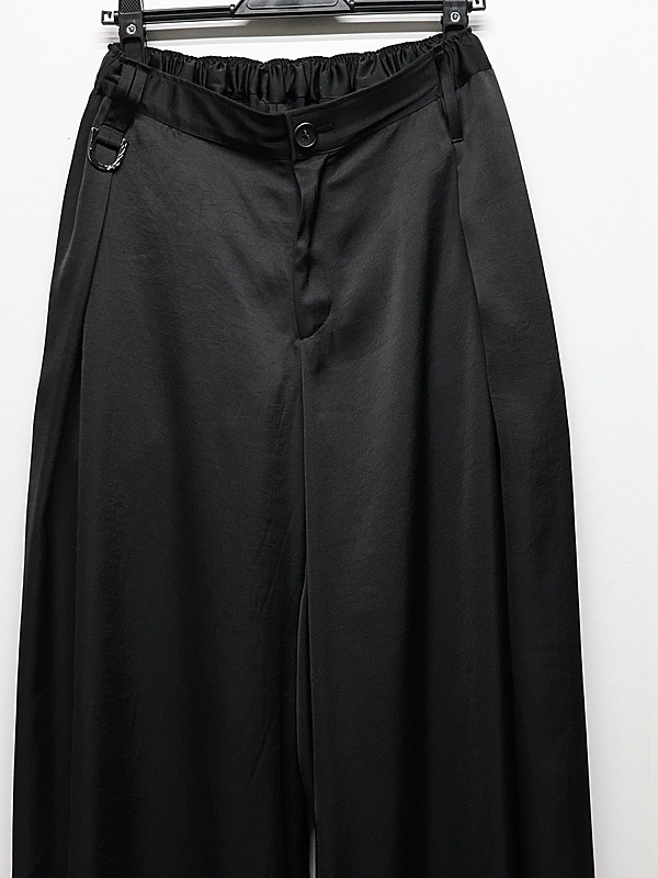 (ͽ���ʡ�8������9������ͽ��/kiryuyrik������奦����奦/Vintage Satin Wide Tuck Slacks/Black