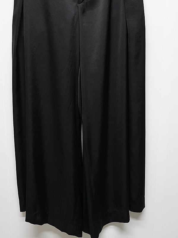 (ͽ���ʡ�8������9������ͽ��/kiryuyrik������奦����奦/Vintage Satin Wide Tuck Slacks/Black
