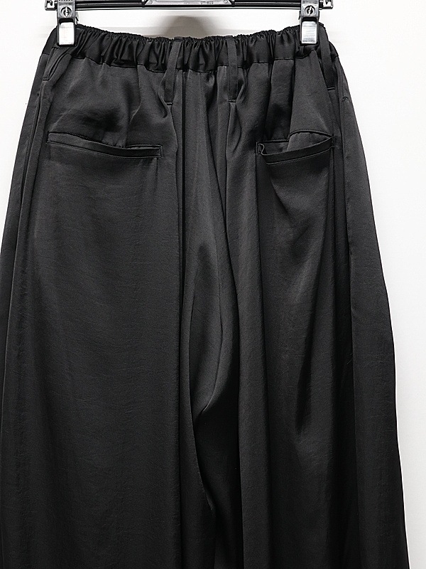 (ͽ���ʡ�8������9������ͽ��/kiryuyrik������奦����奦/Vintage Satin Wide Tuck Slacks/Black