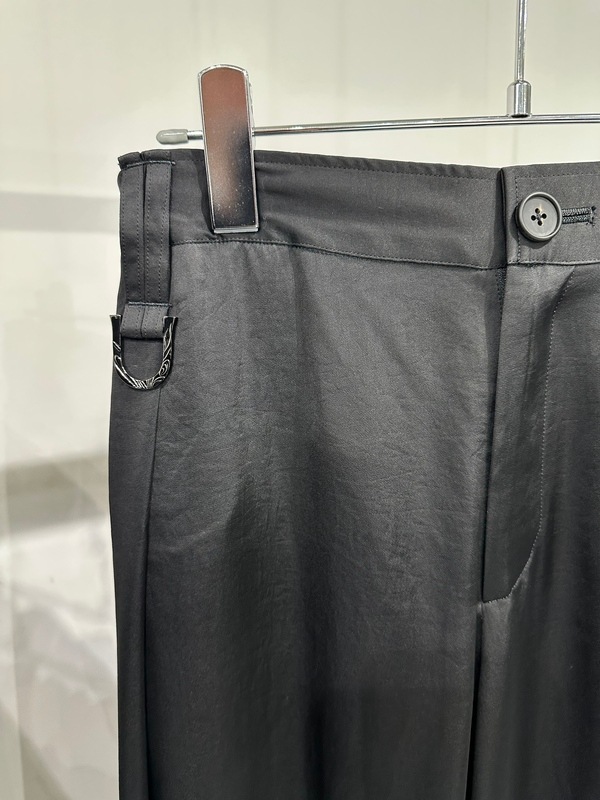 (ͽ���ʡ�8������9������ͽ��/kiryuyrik������奦����奦/Vintage Satin Wide Tuck Slacks/Black