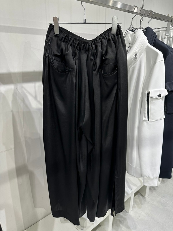 (ͽ���ʡ�8������9������ͽ��/kiryuyrik������奦����奦/Vintage Satin Wide Tuck Slacks/Black