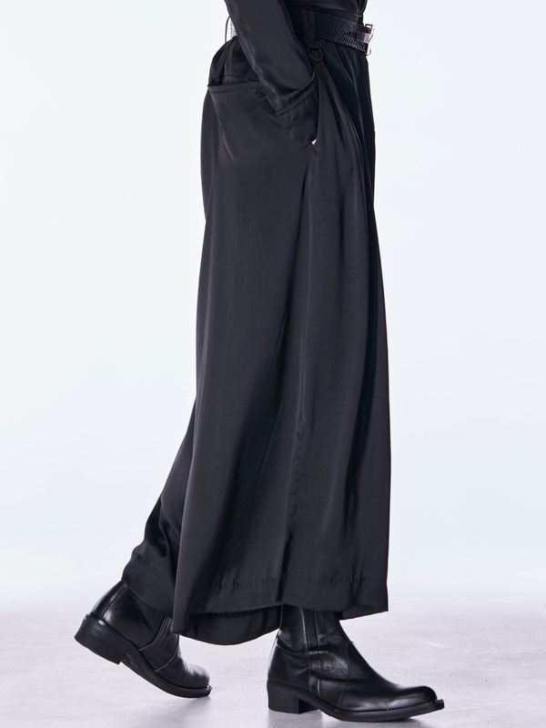 (ͽ���ʡ�8������9������ͽ��/kiryuyrik������奦����奦/Vintage Satin Wide Tuck Slacks/Black