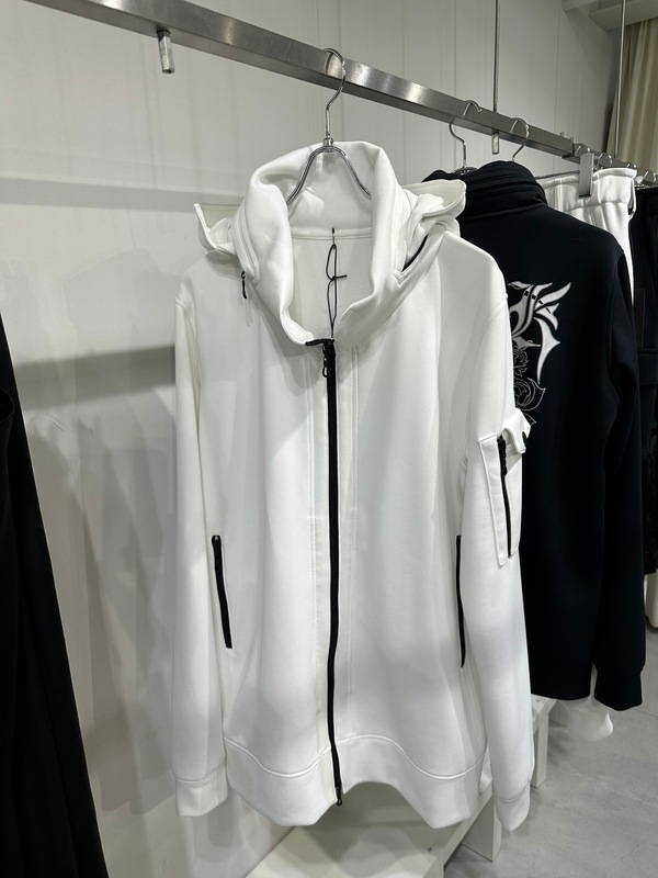 (ͽ���ʡ�8������9������ͽ��/kiryuyrik������奦����奦/Double Knit Jersey Stand Collar Blouson/White