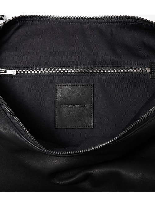RIPVANWINKLE����åץ����󥦥��󥯥�/�ܰе� LEATHER MULTI SHOULDER BAG/BLACK