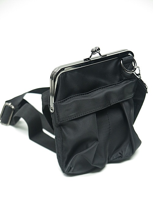 Ground Y�����饦��ɥ磻/POLYESTER SMALL HELMET BAG WITH CLASP/BLACK