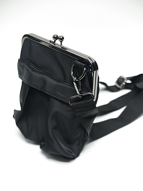 Ground Y�����饦��ɥ磻/POLYESTER SMALL HELMET BAG WITH CLASP/BLACK