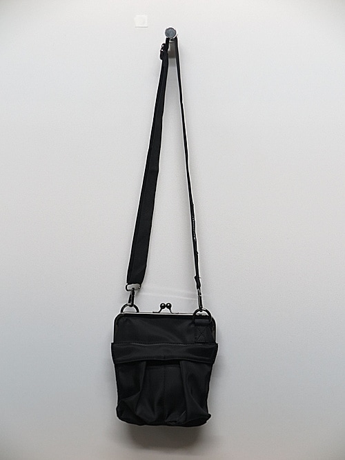 Ground Y�����饦��ɥ磻/POLYESTER SMALL HELMET BAG WITH CLASP/BLACK