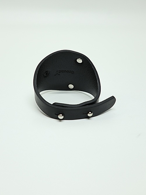 Ground Y�����饦��ɥ磻/COW LEATHER CONCHO BANGLE/BLACK