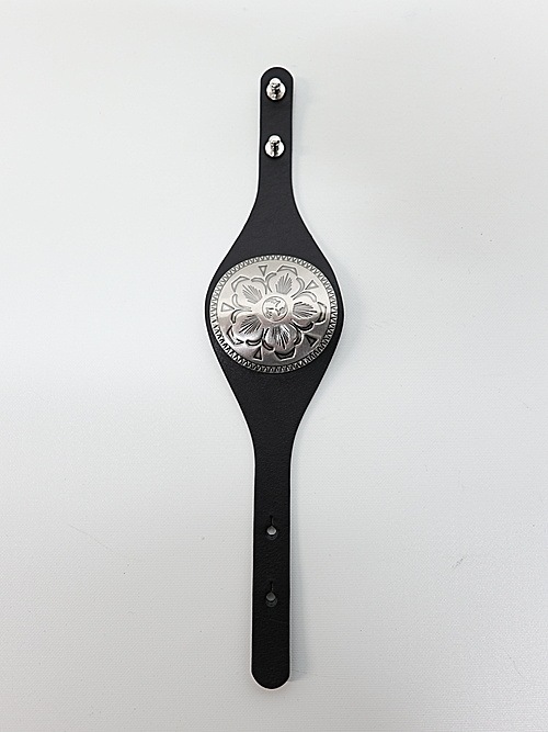 Ground Y�����饦��ɥ磻/COW LEATHER CONCHO BANGLE/BLACK
