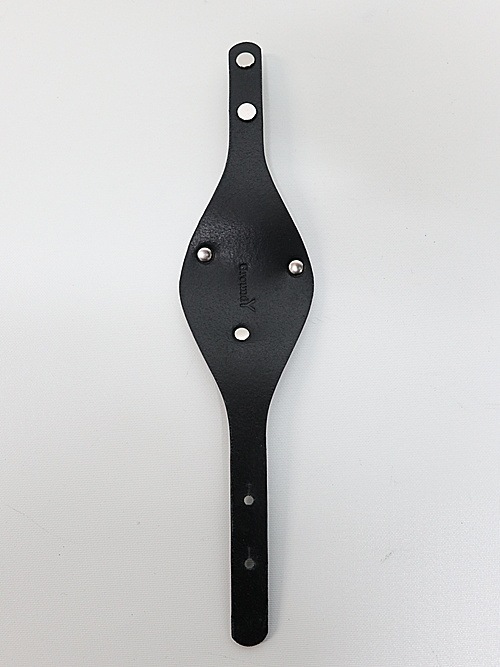 Ground Y�����饦��ɥ磻/COW LEATHER CONCHO BANGLE/BLACK