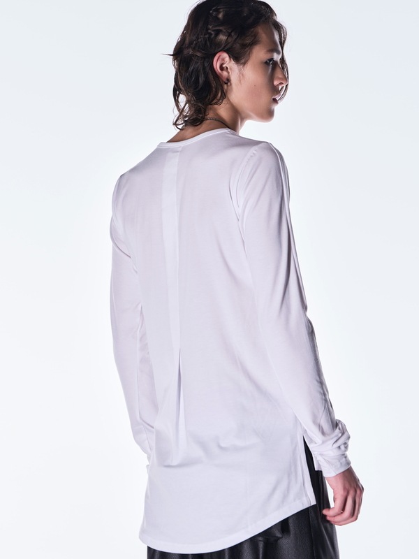 (ͽ���ʡ�8������9������ͽ��/kiryuyrik������奦����奦/BEATENJIKU V Neck T-Shirt/White