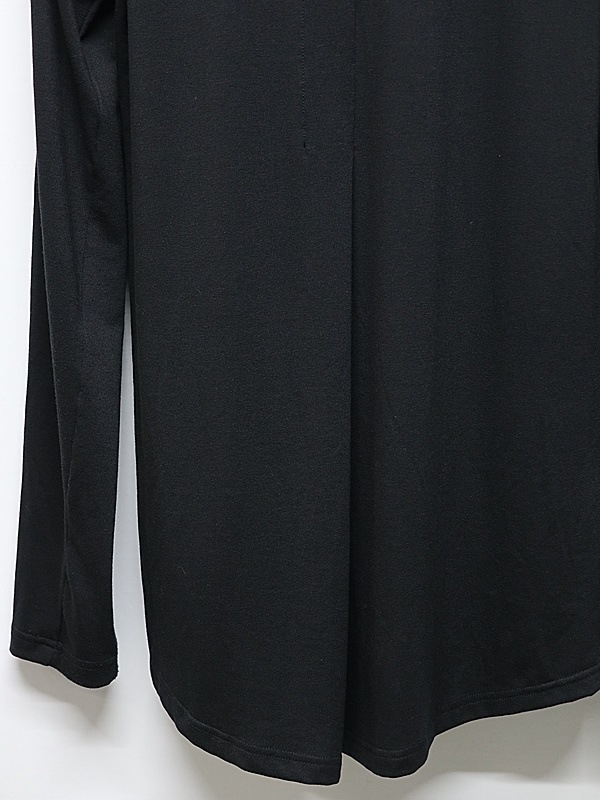 (ͽ���ʡ�8������9������ͽ��/kiryuyrik������奦����奦/BEATENJIKU V Neck T-Shirt/Black