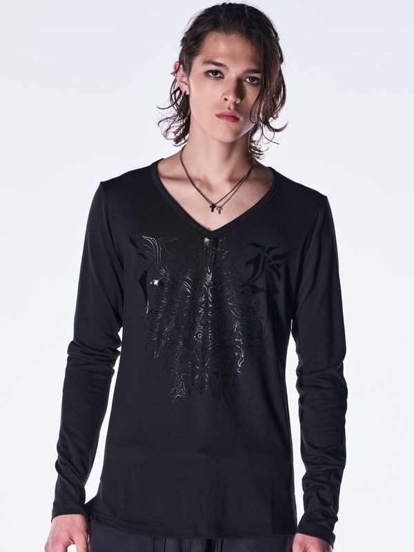 (ͽ���ʡ�8������9������ͽ��/kiryuyrik������奦����奦/BEATENJIKU V Neck T-Shirt/Black