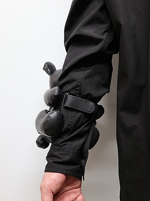 Maison MIHARA YASUHIRO/Bear hug bag-BLK
