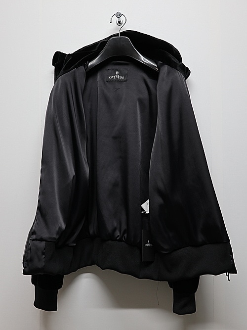 �㴰���THE ONENESS�������ͥ�/ECO Fur Hoodie/Black