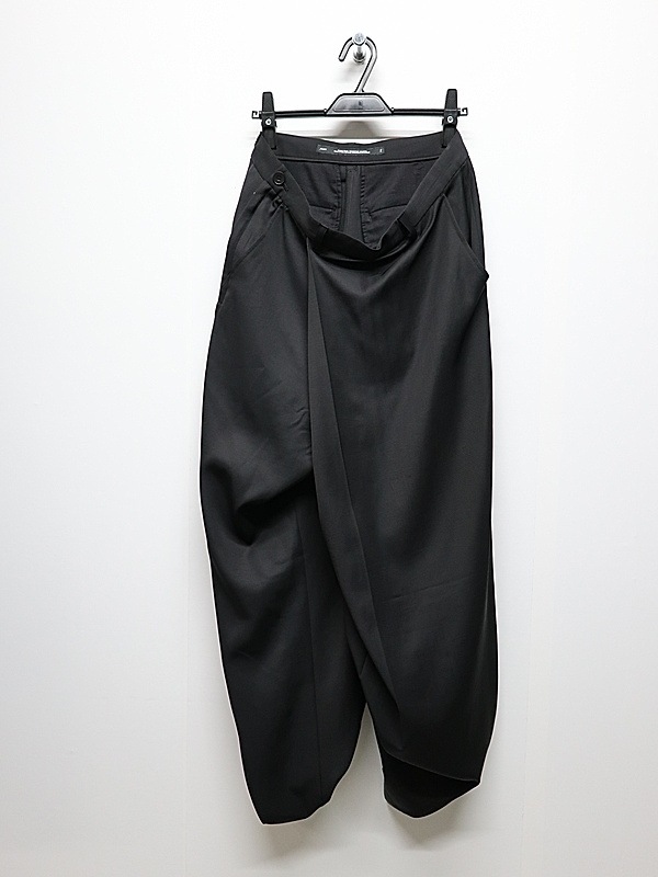 JULIUS����ꥦ��/VISCOSE/SLUB WOOL TWILL TROUSERS1/BLACK