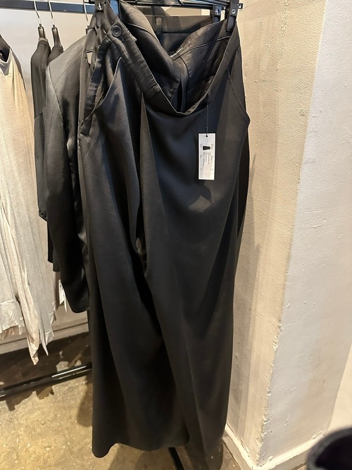 (ͽ����)8��9������ͽ��/JULIUS����ꥦ��/VISCOSE/SLUB WOOL TWILL TROUSERS1/BLACK