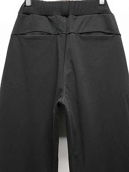 ATTACHMENT�������å�����/CO STRETCH TERRY 1TUCK EASY TROUSERS/BLACK