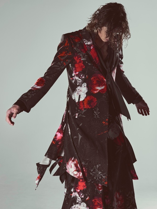 (ͽ���ʡ�9������10������ͽ��/kiryuyrik������奦����奦/Goth Flora Suede Satin Flare Jacket/Black