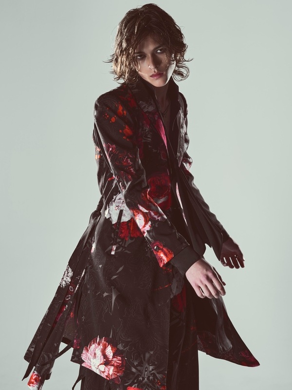 (ͽ���ʡ�9������10������ͽ��/kiryuyrik������奦����奦/Goth Flora Suede Satin Flare Jacket/Black
