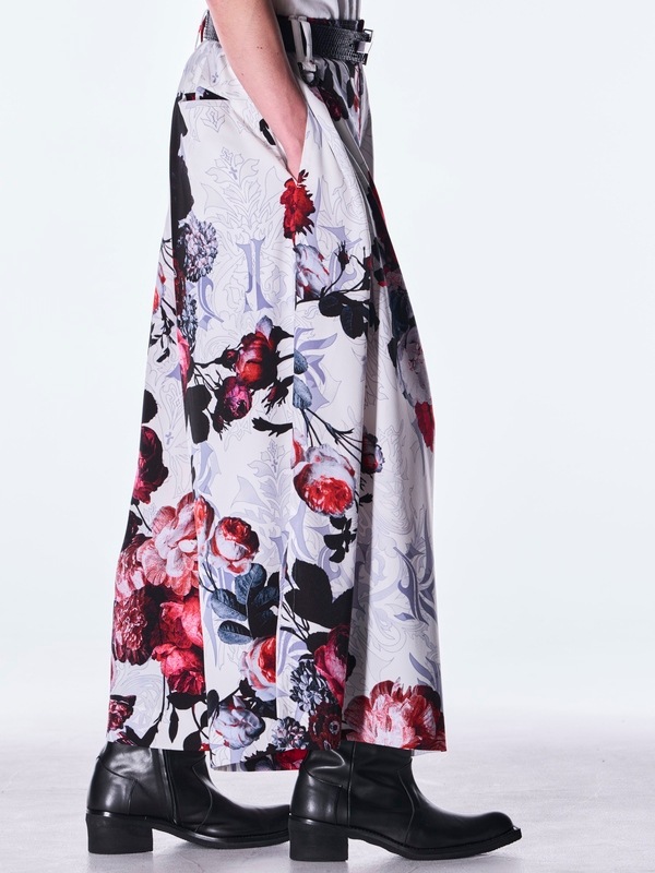 (ͽ���ʡ�9������10������ͽ��/kiryuyrik������奦����奦/Goth Flora Suede Satin Wide Tuck Slacks/White