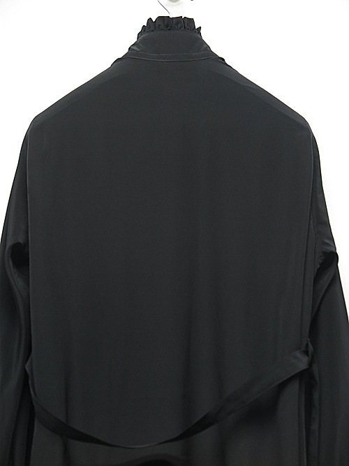 �㴰���THE ONENESS�ʥ����ͥ���/Recycled PE Dechine Frill Flare Shirt/Black
