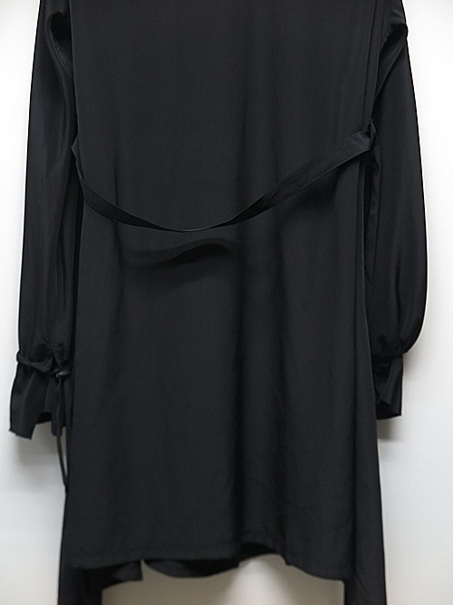 �㴰���THE ONENESS�ʥ����ͥ���/Recycled PE Dechine Frill Flare Shirt/Black