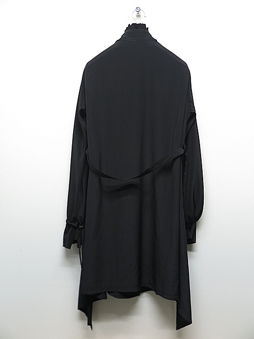 �㴰���THE ONENESS�ʥ����ͥ���/Recycled PE Dechine Frill Flare Shirt/Black