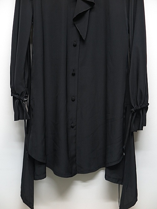 �㴰���THE ONENESS�ʥ����ͥ���/Recycled PE Dechine Frill Flare Shirt/Black