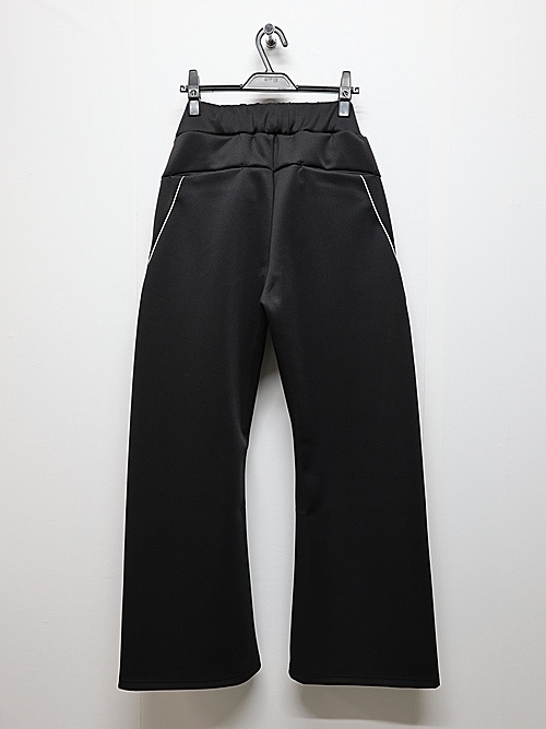 ATTACHMENT�������å�����/PE STRETCH DOUBLE KNIT 3D TRACK WIDE TROUSERS/BLACK