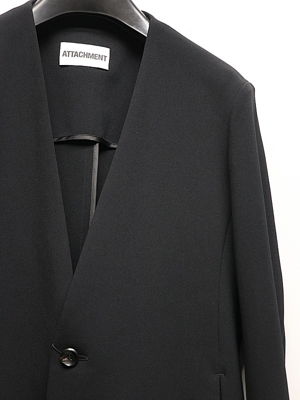 ATTACHMENT�������å�����/PE STRETCH DOUBLE CLOTH COLLARLESS JACKET/BLACK