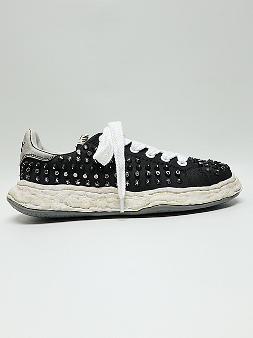 Maison MIHARA YASUHIROCHARLES original sole studded canvas Low-Top sneakers/BLK