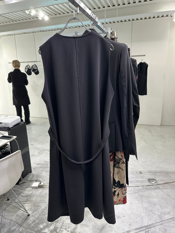 (ͽ���ʡ�9������10������ͽ��/kiryuyrik������奦����奦/PE Gabardine Flare Vest/Black